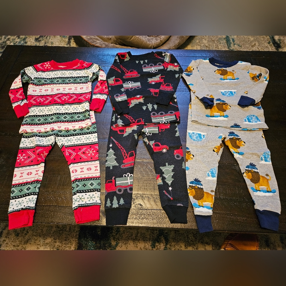 Carter's Holiday Pj sets bundle of 3 size 18M Baby boy clothes lot